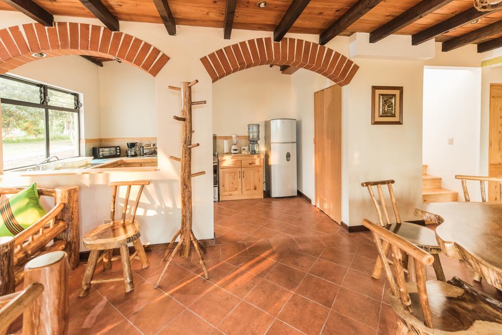 Villas Jucanya Super Higienizadas Panajachel Quarto foto