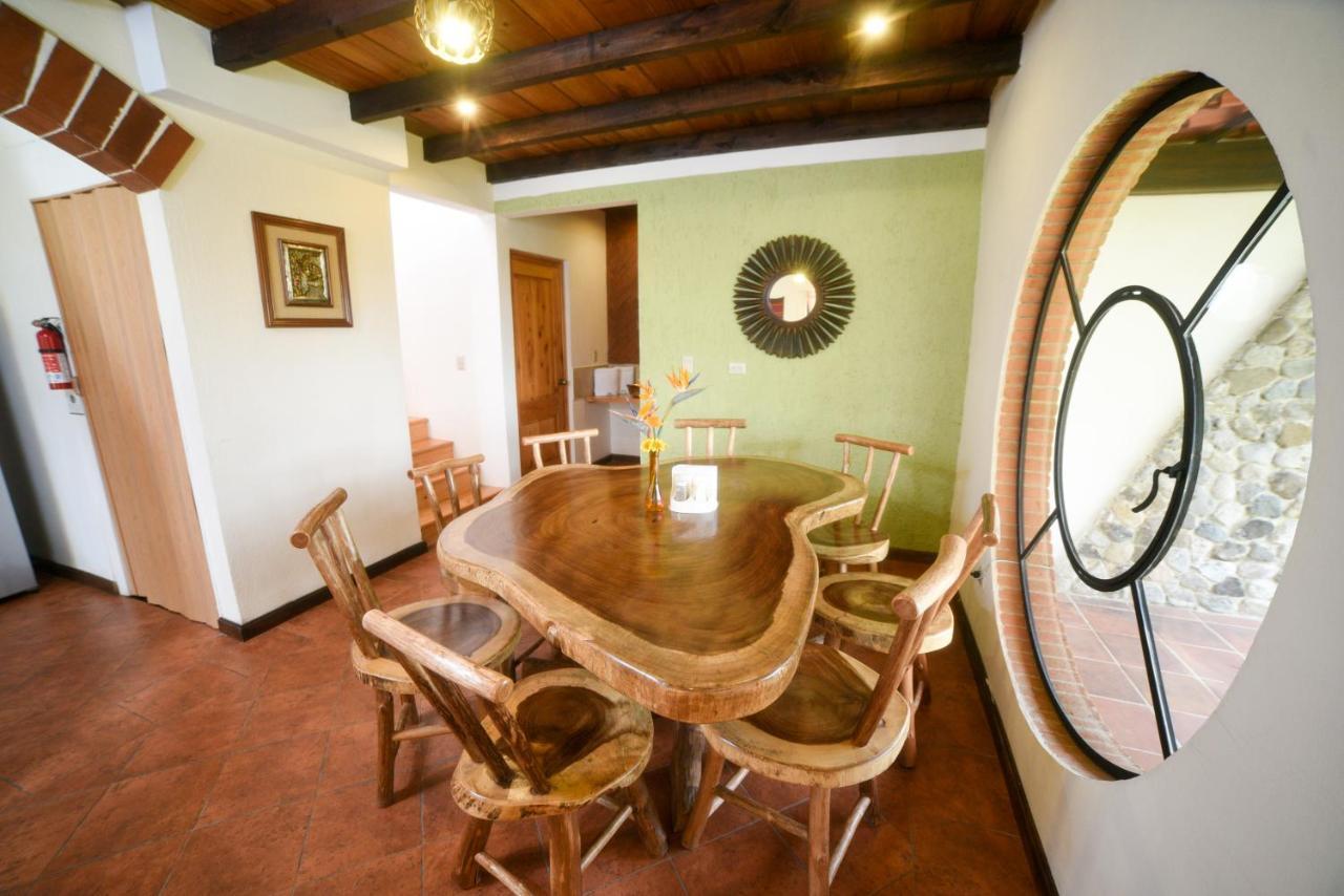 Villas Jucanya Super Higienizadas Panajachel Exterior foto