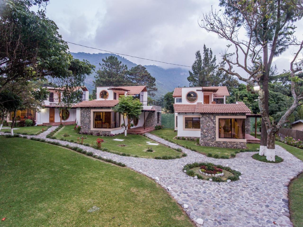 Villas Jucanya Super Higienizadas Panajachel Exterior foto